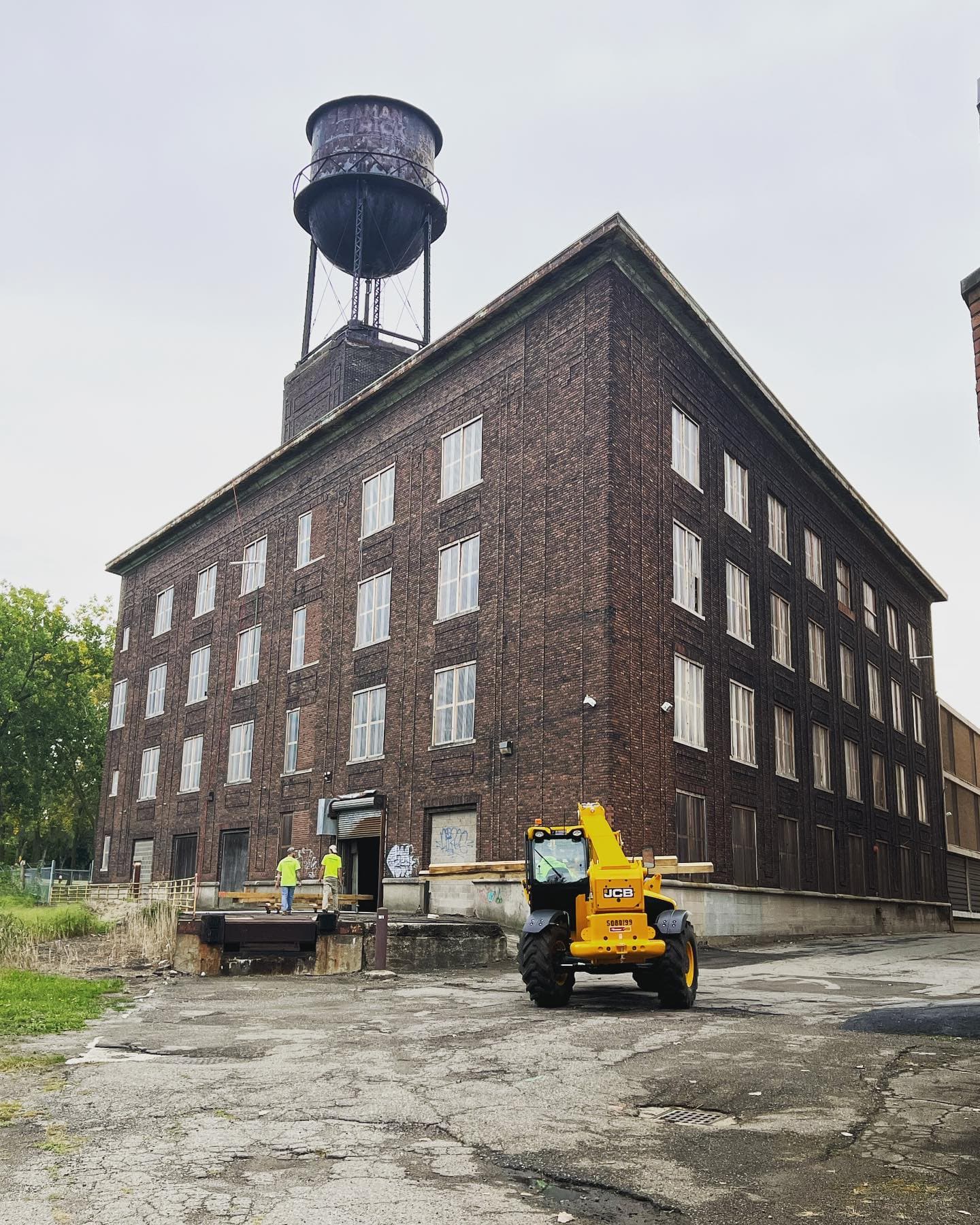 Background building